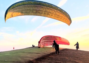 Paragliding in Pauri Garhwal Uttarakhand